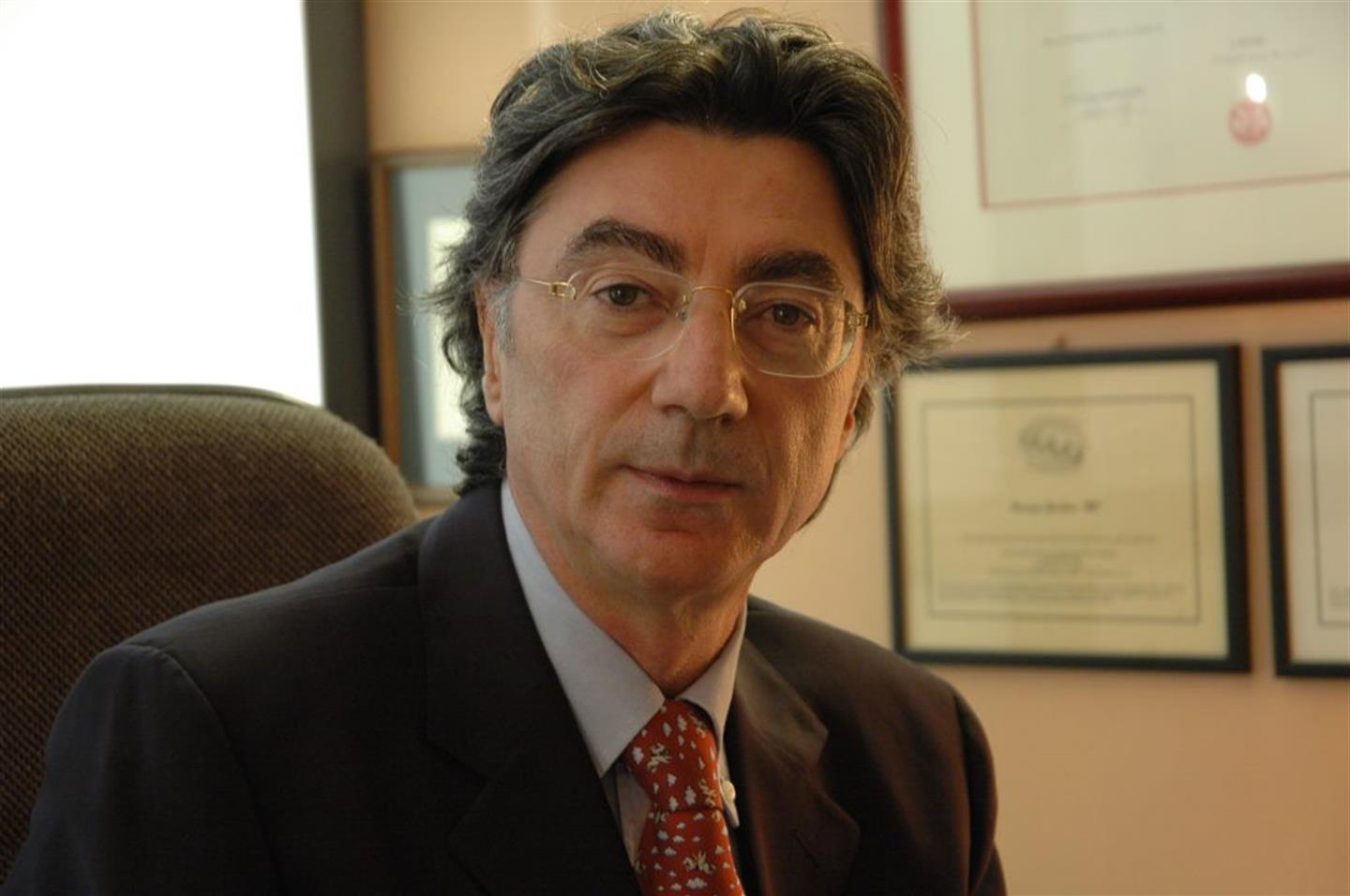 Dr. Vincenzo Gambino