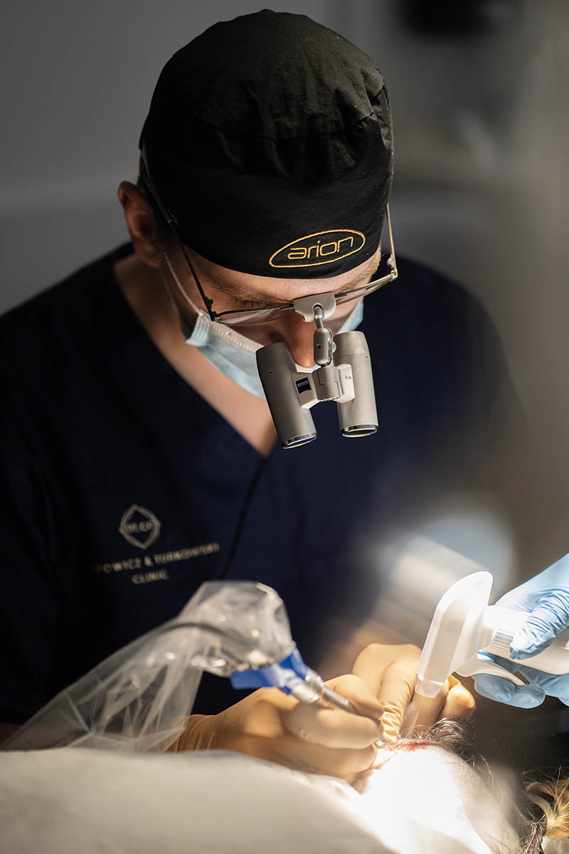 PT Clinic — Hair Transplant by Piotr Turkowski